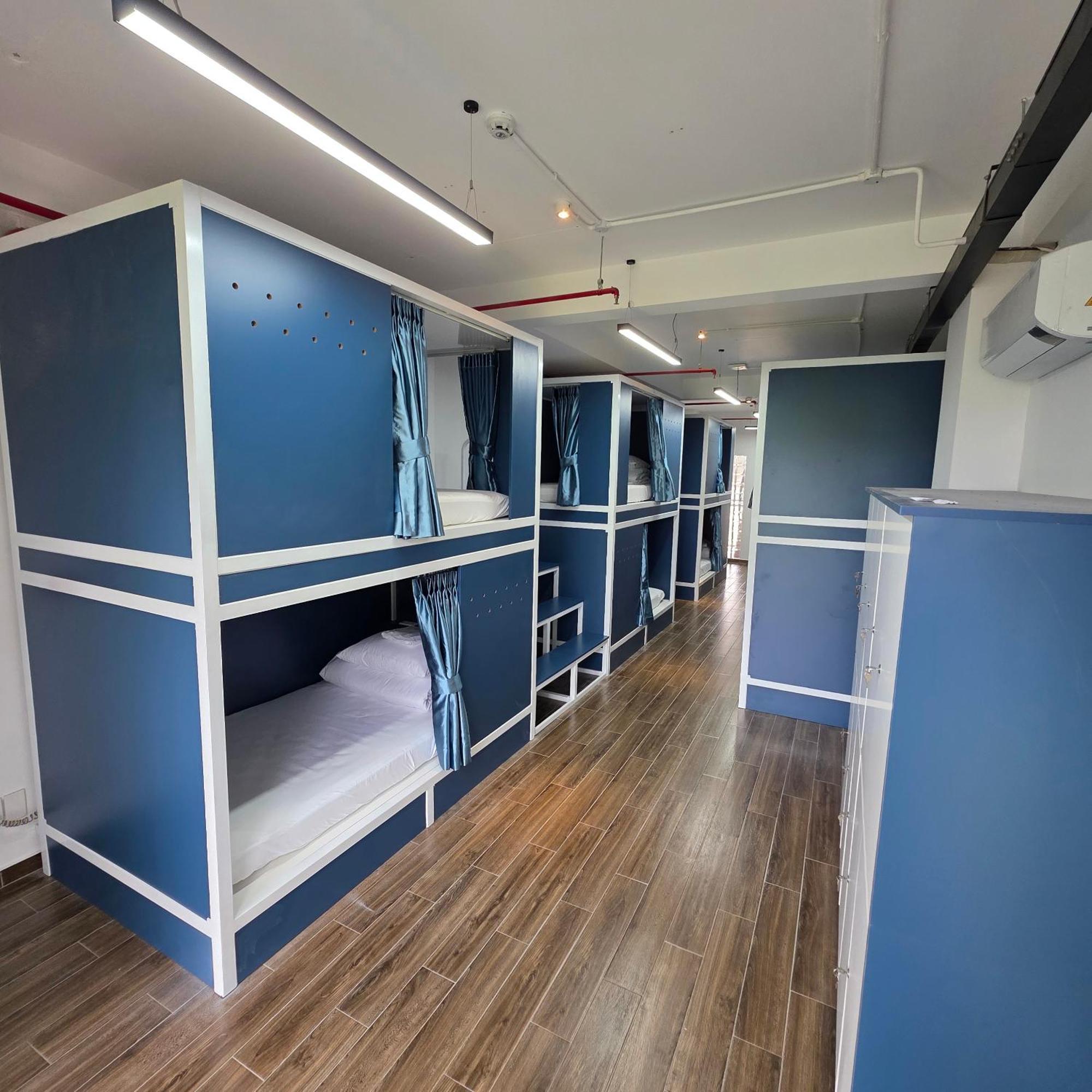 Cozy Cubes Khách sạn 3*